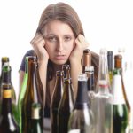 Комплексное лечение зависимости в наркологическом центре: признаки женского алкоголизма и его лечение